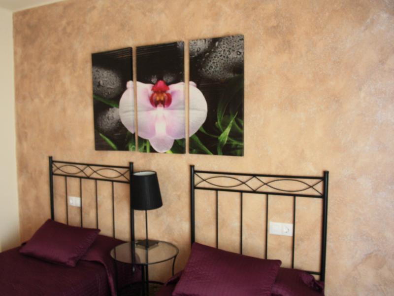 Hostal Rte. Elena Fuentes de Ebro Habitación foto
